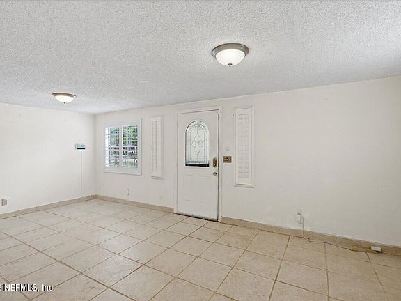 5th image of 9716 DEVONSHIRE Boulevard