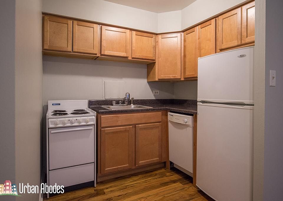1st image of 1446 N Dearborn St #31701D