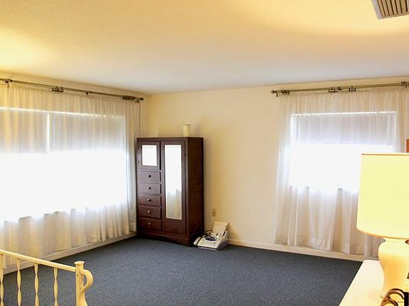 4th image of 3050 Spirit Lake Dr