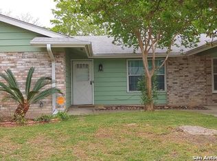 218 Meadow Glen Dr, San Antonio, TX 78227