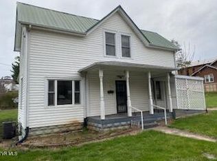 301 W Cherry St, Marion, VA 24354