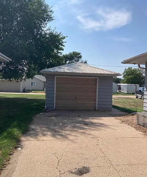 2920 Avenue K — Photo 8