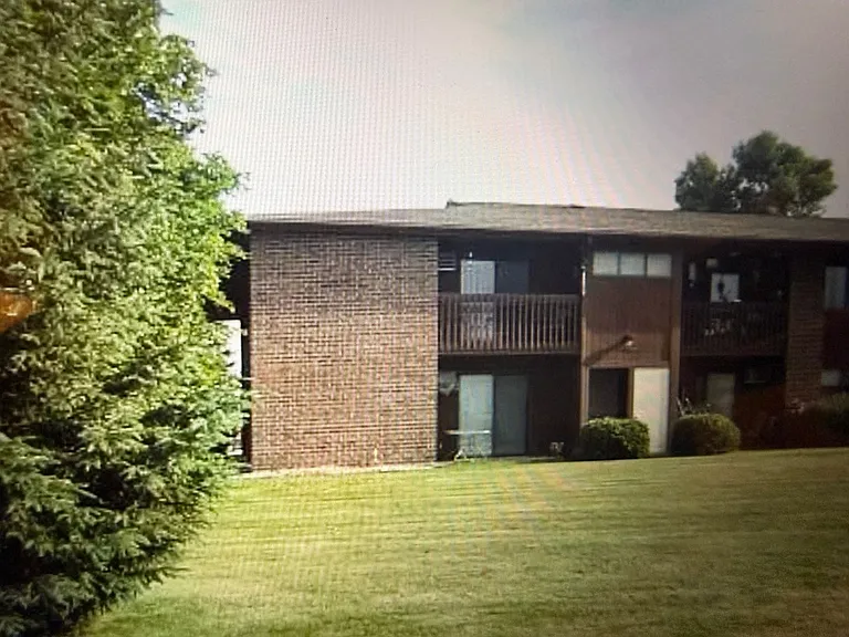 1105 Rock Ave — Photo 5