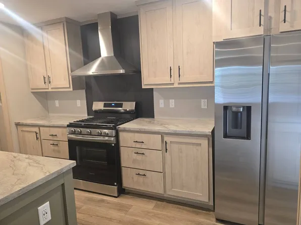 171 Carolyn Ave #120, Jackson, MI 49203