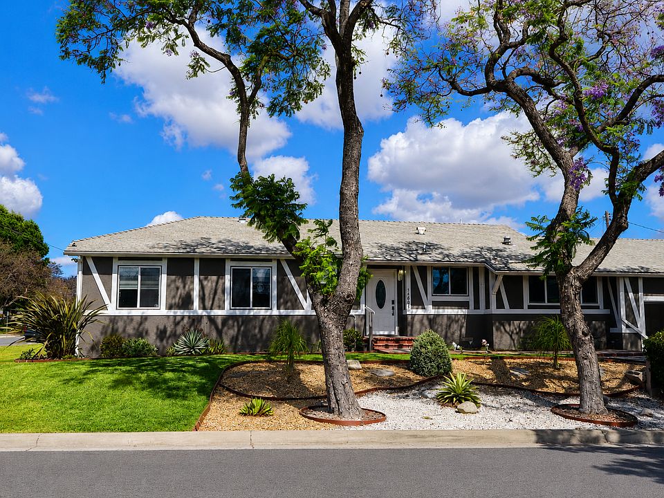 1st image of 14602 La Pluma Dr