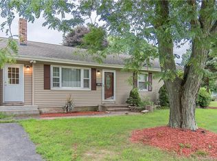 31 Rogers Ln, Enfield, CT 06082