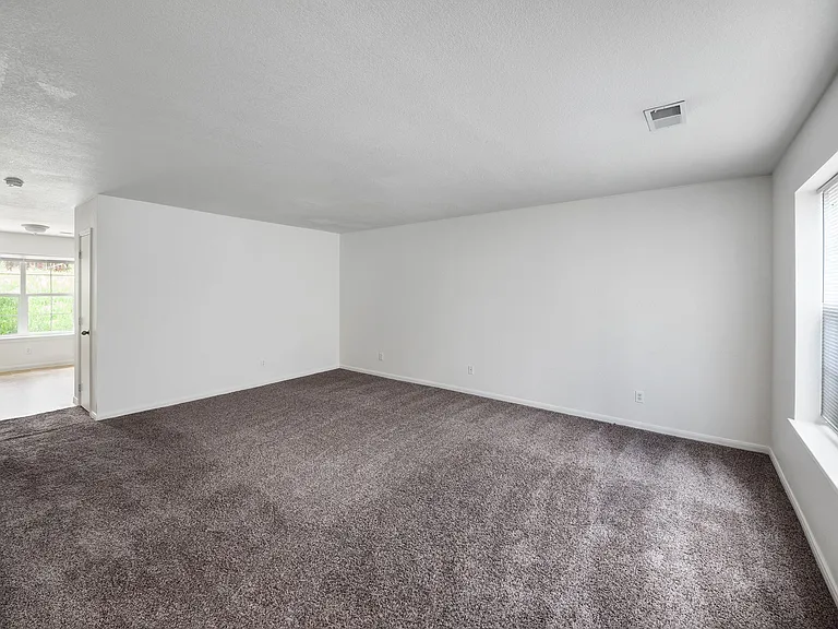 1900 Rainbow Rd — Photo 4