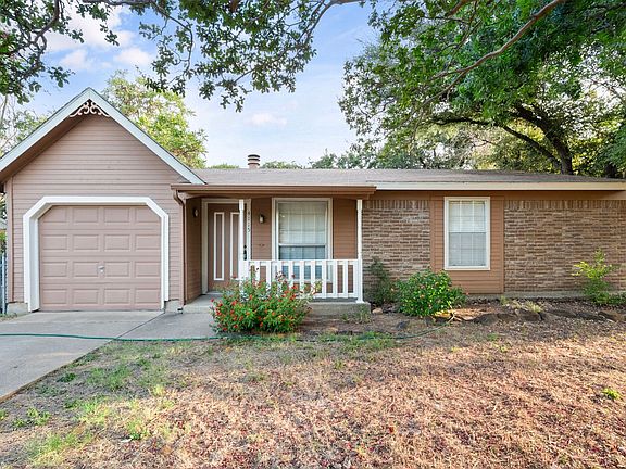 2nd image of 4115 Celtic Dr