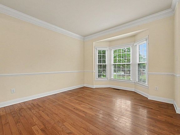 4th image of 10209 Swanhaven Ct