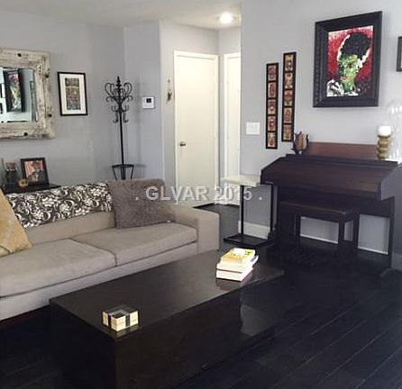 4th image of 8373 Oppenheimer St