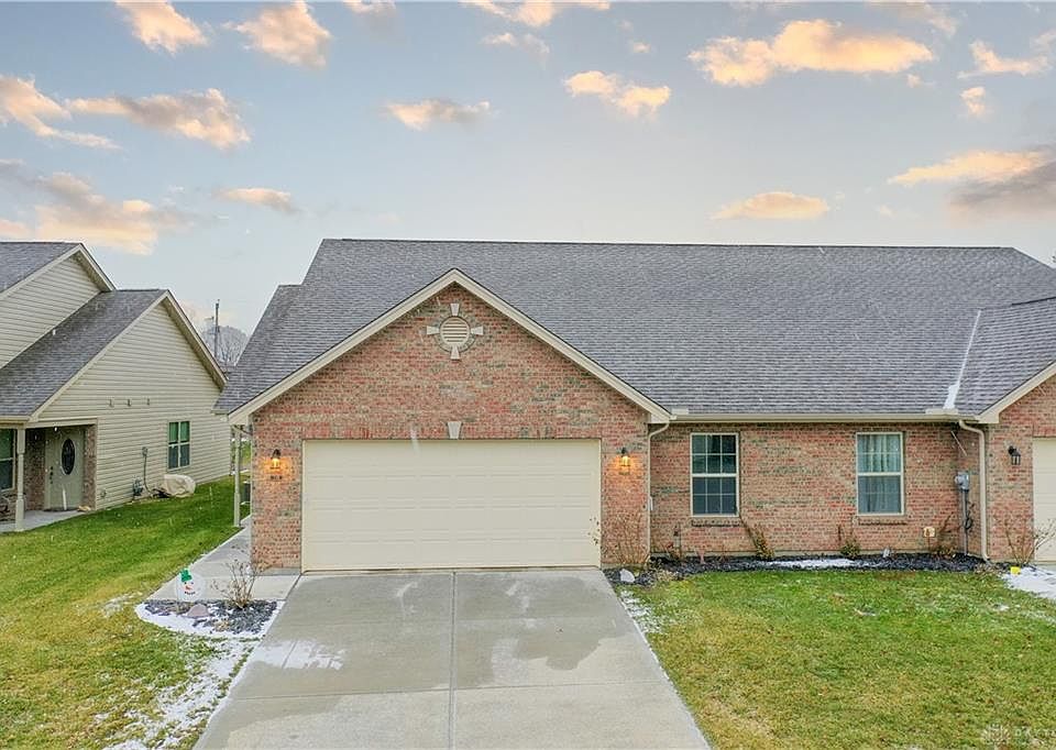 1st image of 718 Villa Ct