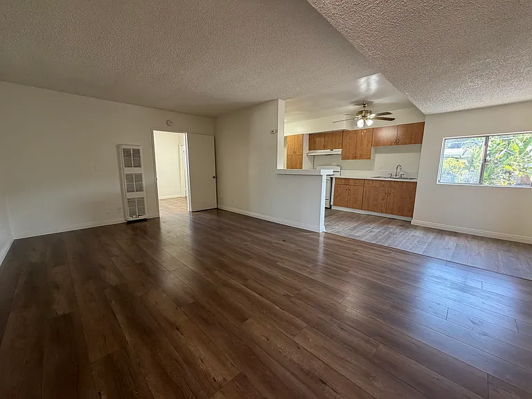 915 E Palmer Ave #24 — Photo 7