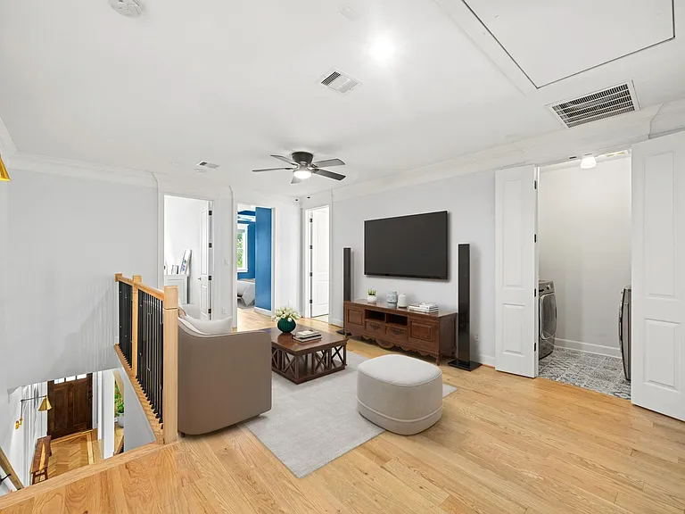 301 Cordell St — Photo 16