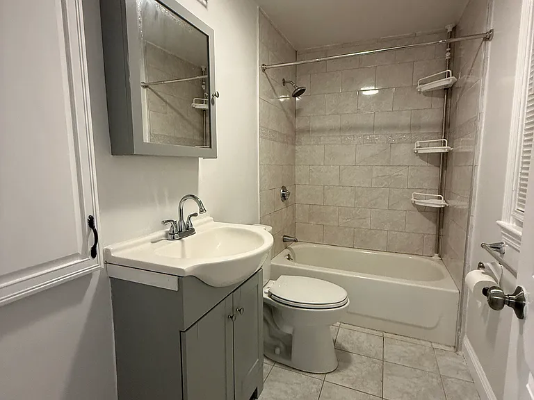 23 Myrtle St #1 — Photo 8