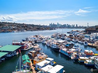 2401 N Northlake Way #E10, Seattle, WA 98103