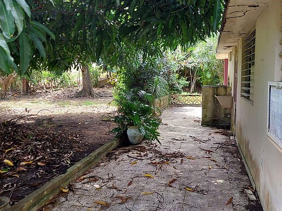 2nd image of 0 Villa Hilda