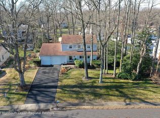 24 Hillside Ter, Ocean, NJ 07712