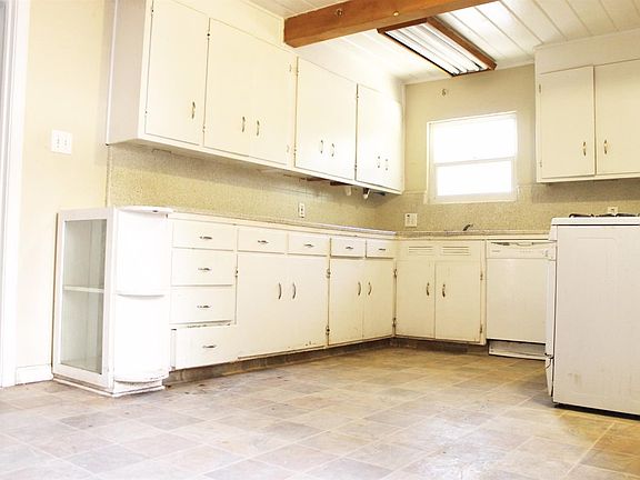 5th image of 3271 Ofarrell Dr
