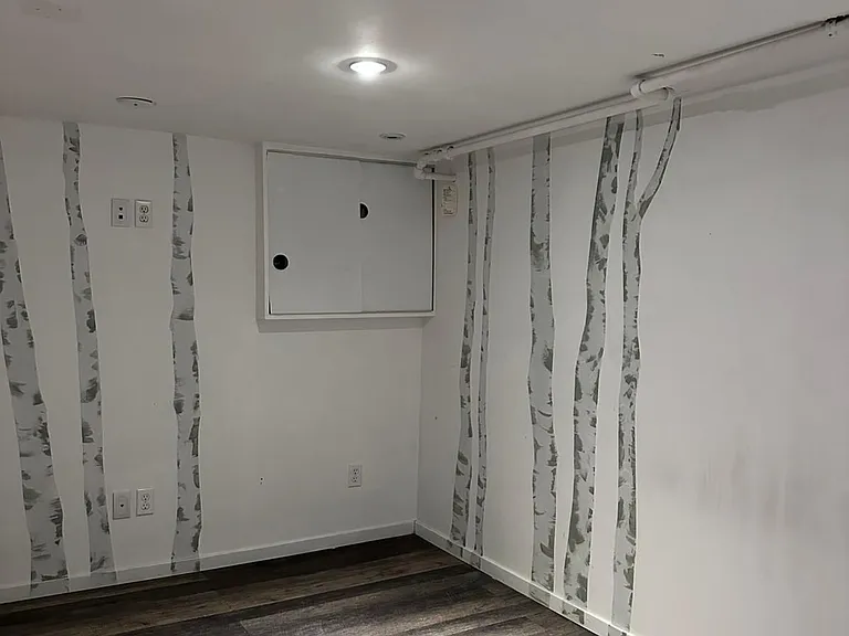 40 Montye Ave #BASEMENT — Photo 10
