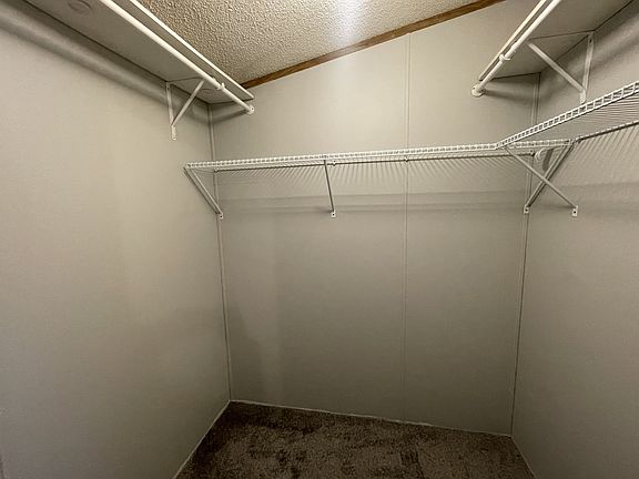 3rd image of 4828 Dunhill Rd #826