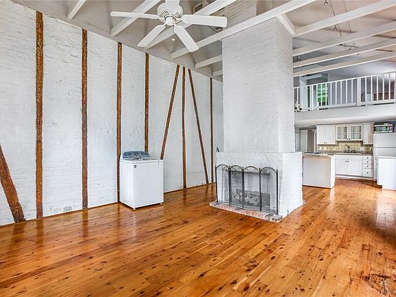 5th image of 2319 Dauphine 811 Marigny St #F