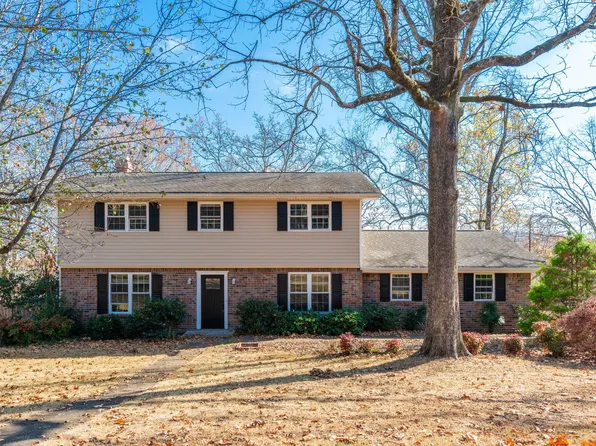 300 Rolling Ridge Dr, Chattanooga, TN 37421