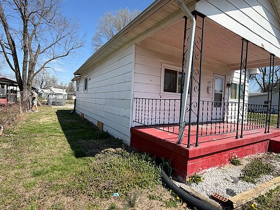 3rd image of 2017 McCasland Ave