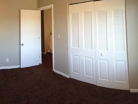 3rd bedroom/office (upstairs)