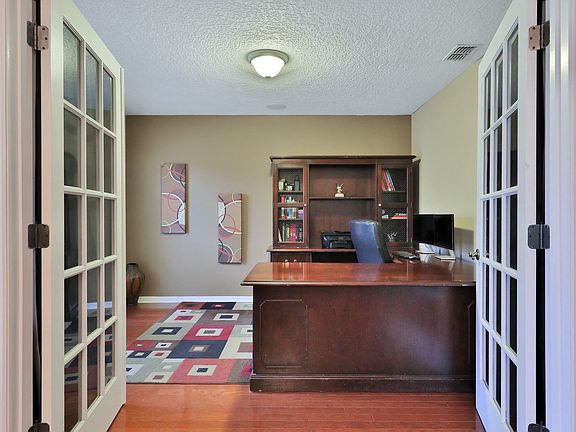 5th image of 11137 Cherokee Cove Dr