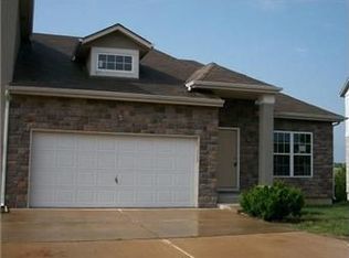 10349 Parkview Ave, Kansas City, KS 66109