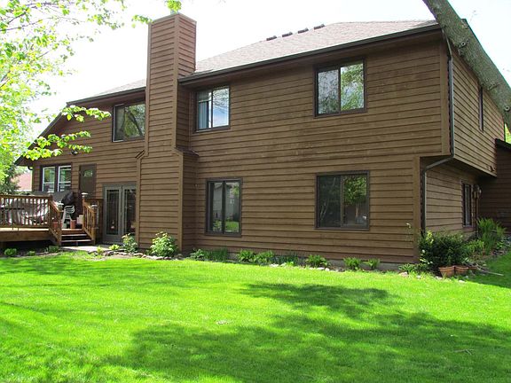 3rd image of 3319 Edinbrook Ct N