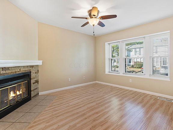 4th image of 867 Pine Way Dr