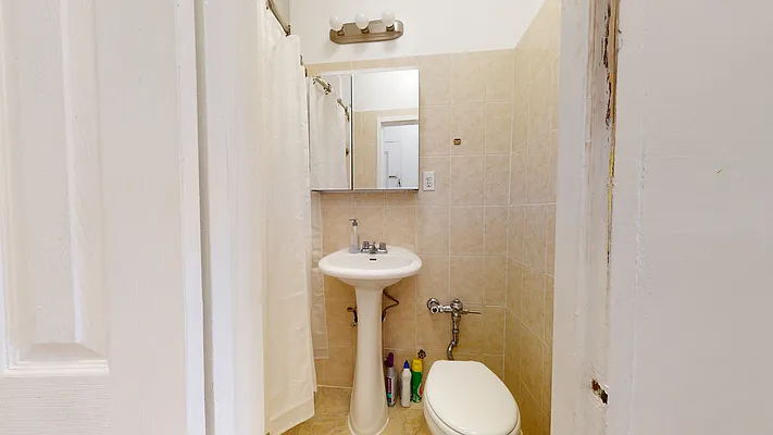 Rented by Bond New York | media 14