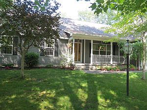 2nd image of 6964 Knollwood Ct
