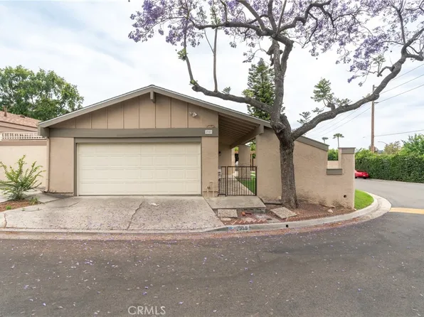 2959 Gingerwood Cir, Fullerton, CA 92835