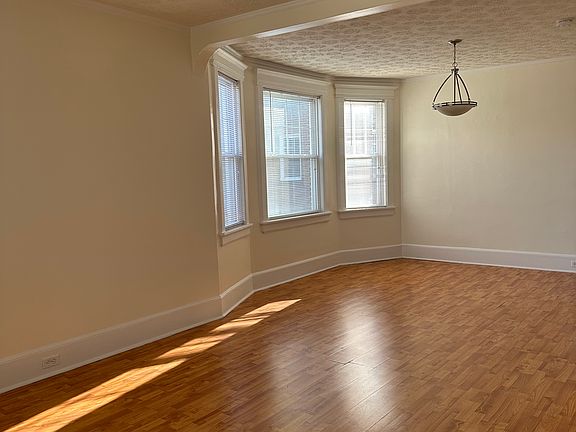 2nd image of 2-1409 W 10th St