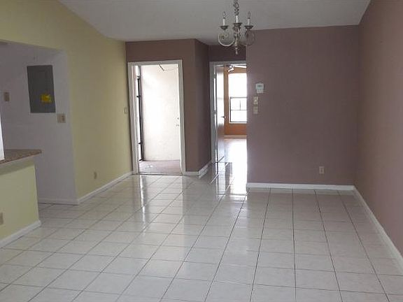 4th image of 136 Centennial Ct #136