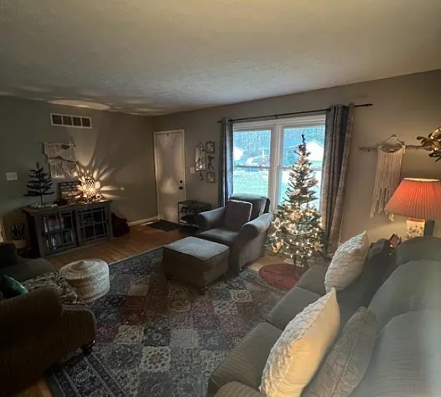 4075 N Brookwood Dr — Photo 4