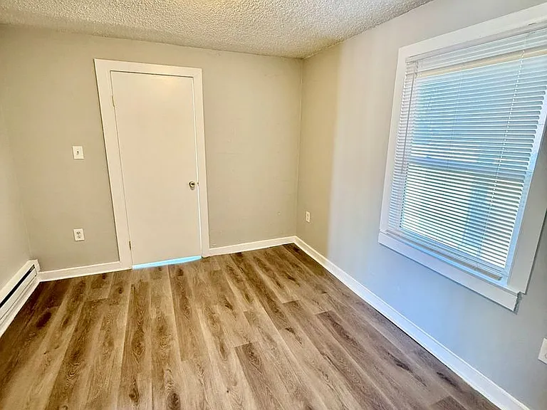 2619 E Willamette Avenue — Photo 16
