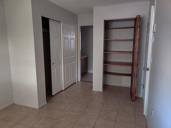 4th image of 2034 Waltman St