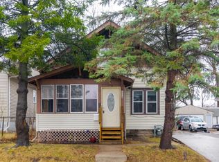 1114 Margaret St, Saint Paul, MN 55106