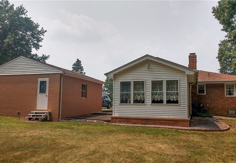 2nd image of 145 Woodland Dr