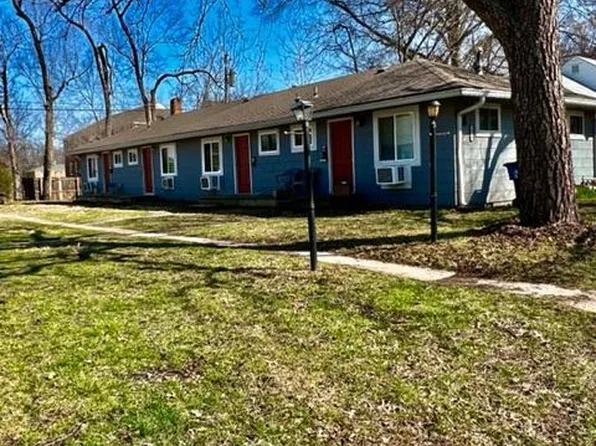 1718 Vermont St #B, Lawrence, KS 66044
