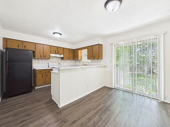 5th image of 2833 Tepee Ave