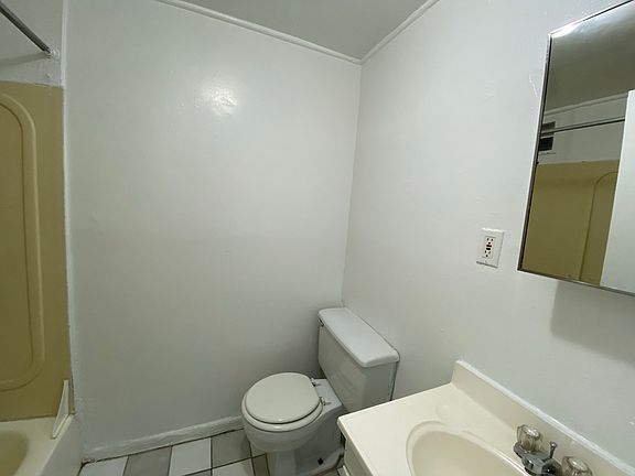 5th image of 416 W 56th St APT 5