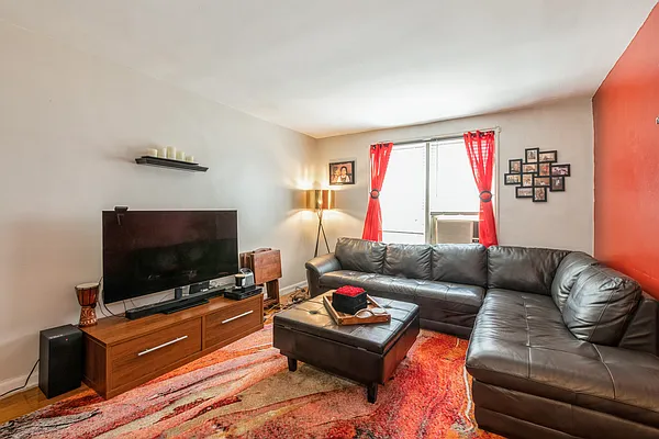 Sold by Coldwell Banker American Homes | media 15