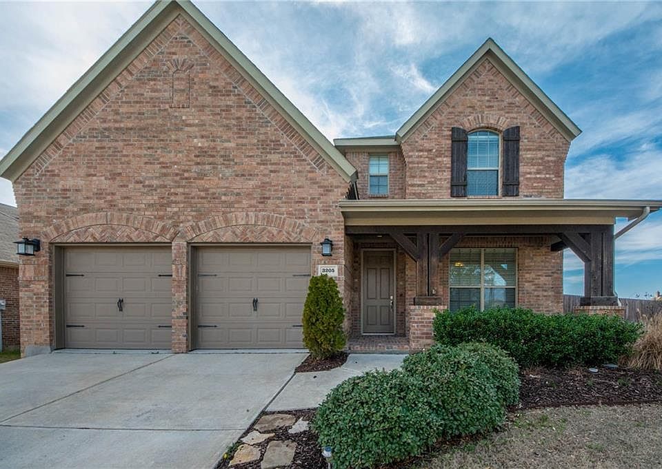 1st image of 3205 Thicket Dr