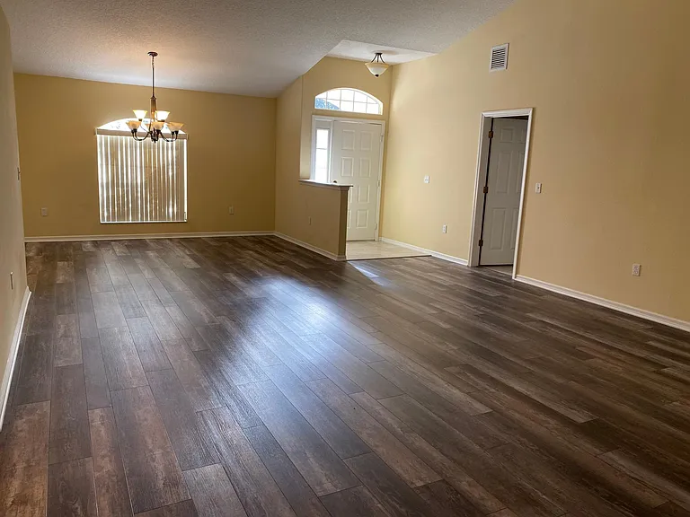 4852 Post Pointe Dr — Photo 9
