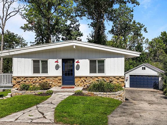 4th image of 550 Glenview ROAD