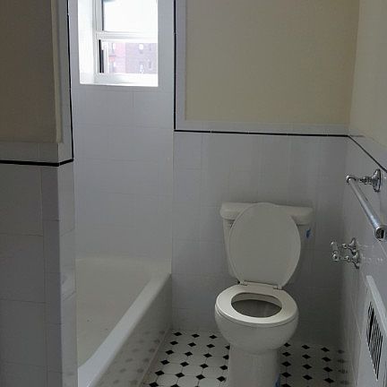5th image of 40 Shore Blvd APT 6G